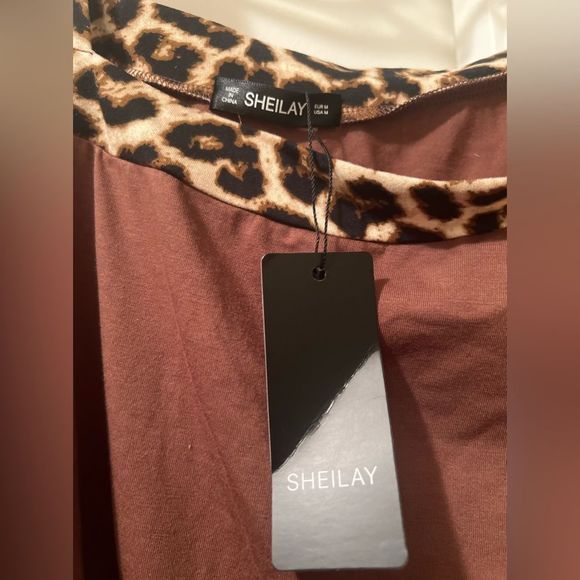 Brown and leopard top - Picture 3 of 5